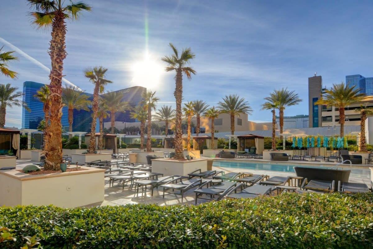 Mgm Signature-33-709 F1 Track & Strip View Balcony Las Vegas Exterior foto